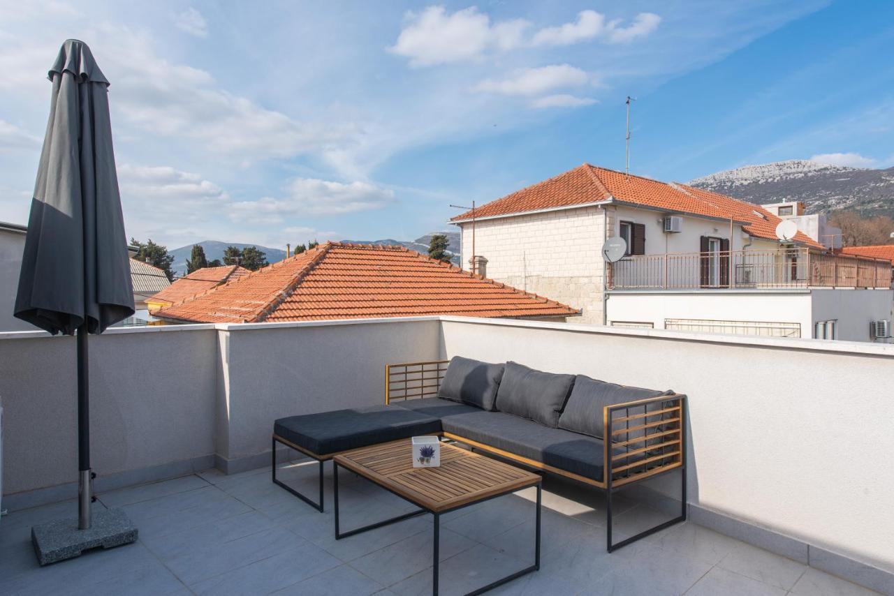 Apartmani Mara Kastela Exterior photo